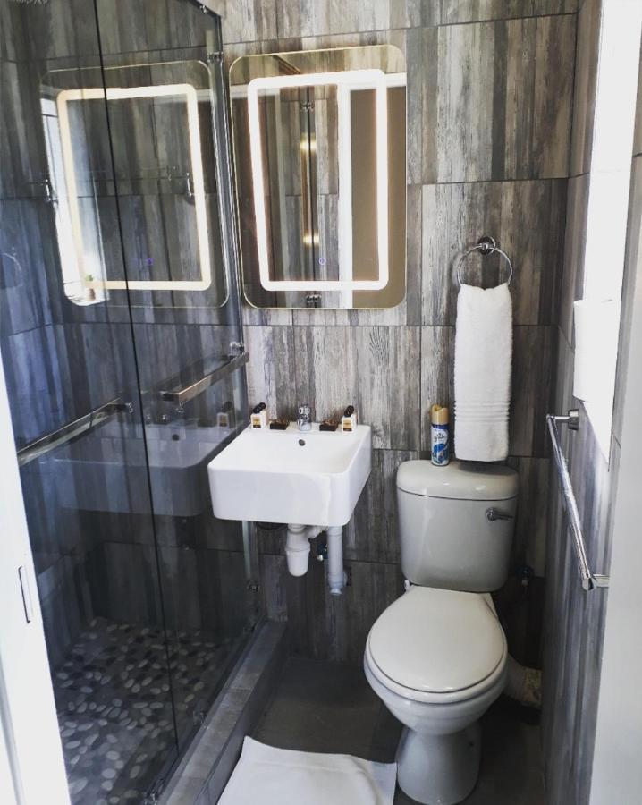 Bateleur Self Catering Cc Lejlighed Windhoek Eksteriør billede