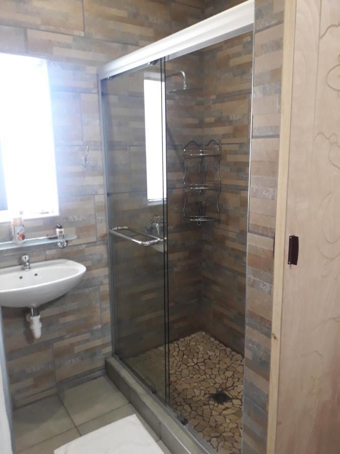 Bateleur Self Catering Cc Lejlighed Windhoek Eksteriør billede