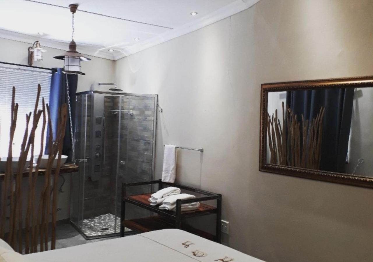 Bateleur Self Catering Cc Lejlighed Windhoek Eksteriør billede