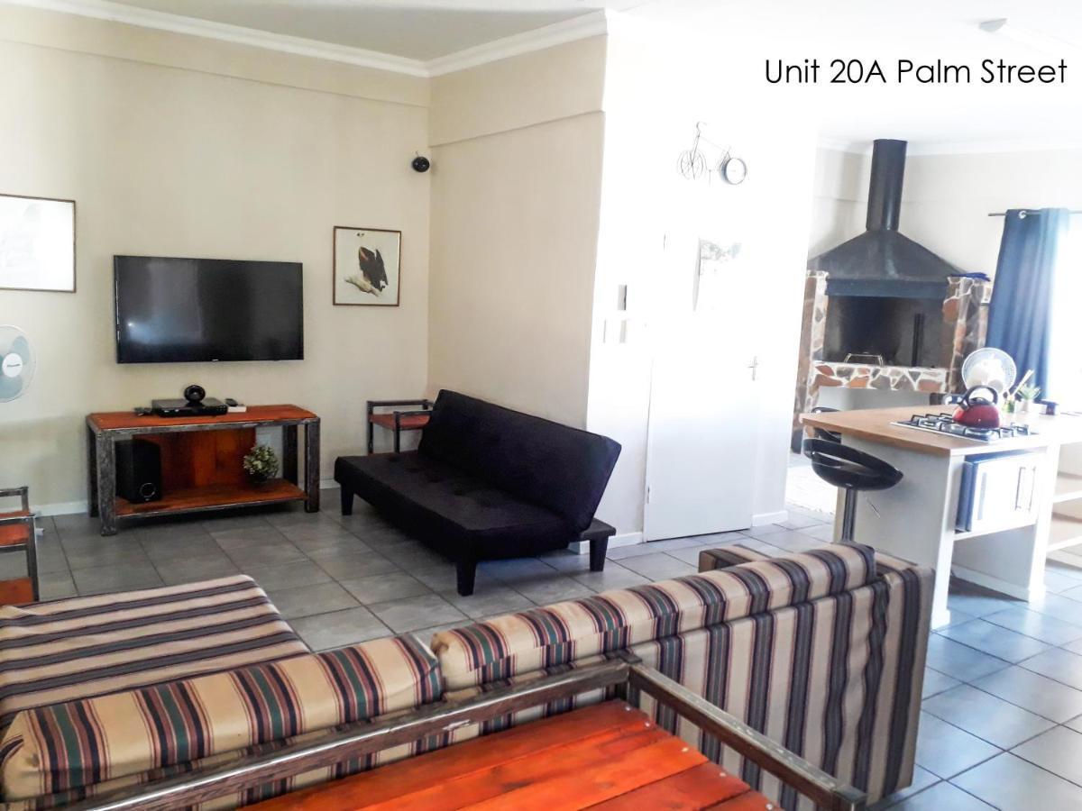 Bateleur Self Catering Cc Lejlighed Windhoek Eksteriør billede
